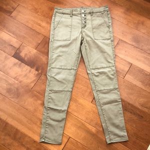 American Eagle Khaki Jeggings
